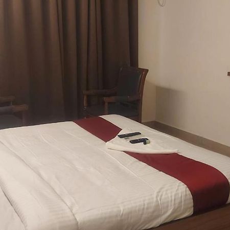 Capital O 69831 Hotel Mount Heera Chennai Ngoại thất bức ảnh
